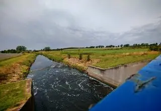 Burmistrz zdecydował co z ogromnym magazynem w malowniczej wsi
