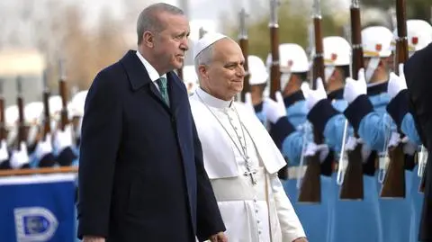 Papież Leon XIV w Ankarze z prezydentem Turcji Recepem Erdoganem