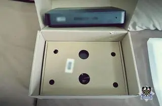 Router, który znaleziono w mieszkaniu kuriera