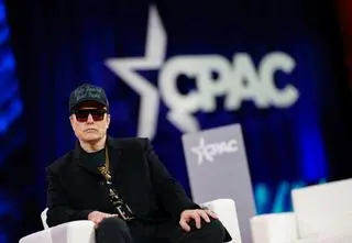 Lista supermiliarderów. Lider z potężną przewagą