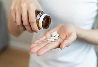 Owiany mitami, niezbędny jelitom. Czy warto go suplementować?