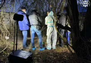 Zabił znajomego, ciało zakopał w worku przy garażach