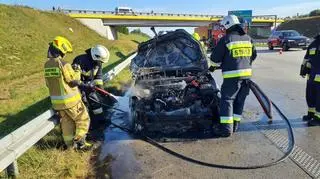 Samochód spłonął na autostradzie A1