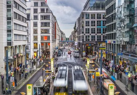Niemcy patrzą z zazdrością. "Potrzebujemy więcej Warszawy w Berlinie"