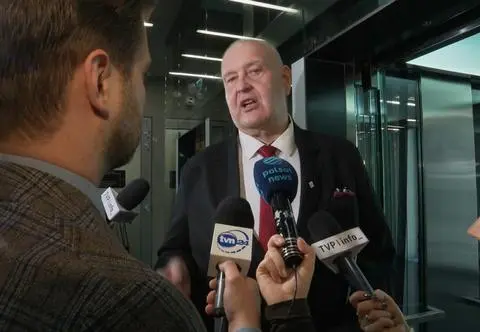 Miał otrzymać materiały pozyskane Pegasusem i objęte tajemnicą. Pytania do Święczkowskiego