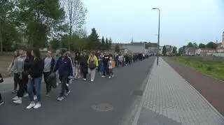 Ulicami Zduńskiej Woli przeszedł marsz milczenia po śmierci sześcioletniego Maksymiliana