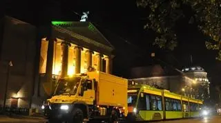 Mercedes Unimog bez trudu sobie z nim poradził
