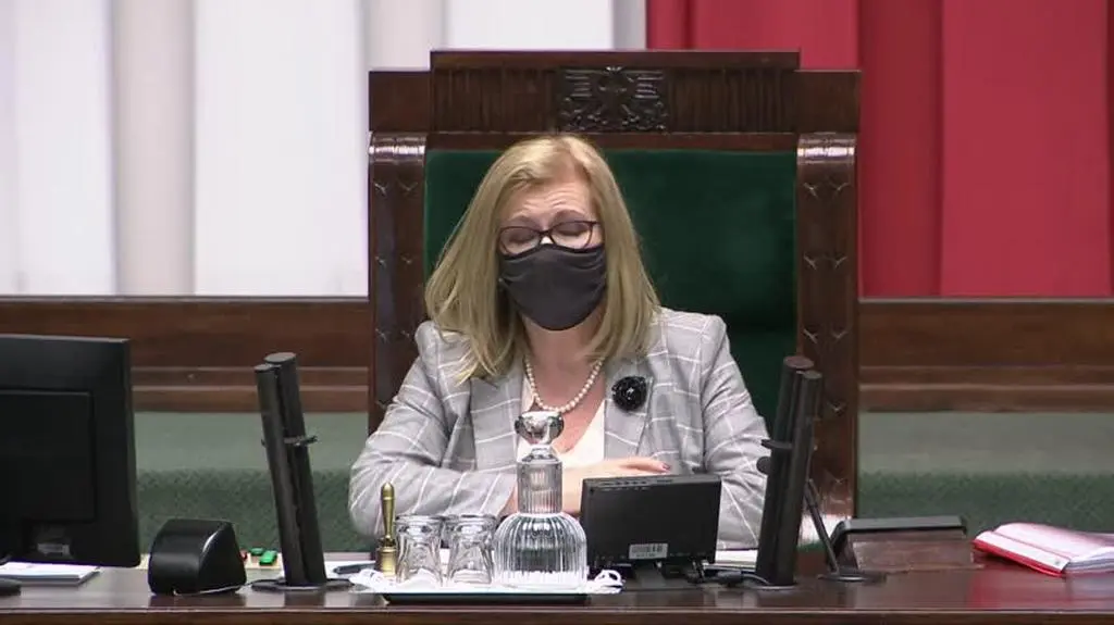 gosiewska wznawia obrady