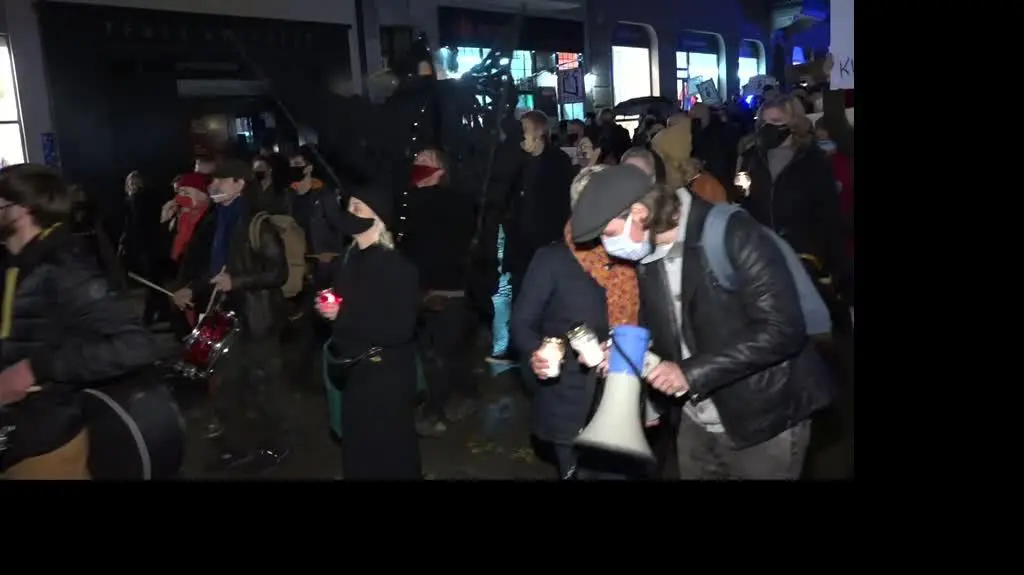 0211N400XR PIS DNZ CELEJ