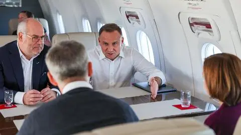 Andrzej Duda w samolocie do USA