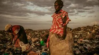 Pierwsze miejsce w kategorii "Ludzie": Amongst the Scavengers