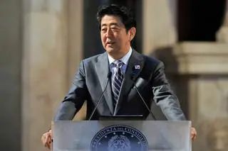 Shinzo Abe był premierem Japonii w latach 2006–2007 i 2012–2020