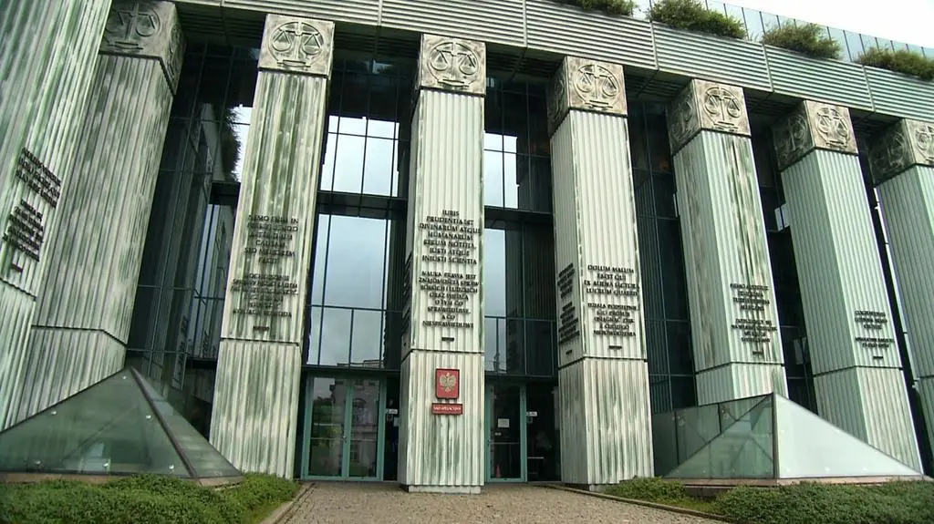 PiS chce zmienić zasadę wyboru pierwszego prezesa SN. Relacja reporterki TVN24