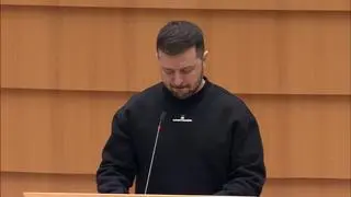 "Sława Ukrajini. Herojam sława!". Wzruszony Zełenski w Parlamencie Europejskim 