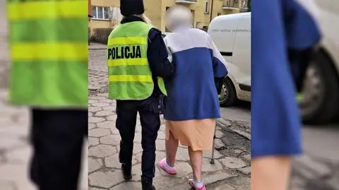 76-latka w piżamie i klapkach błądziła po ulicach Wrocławia