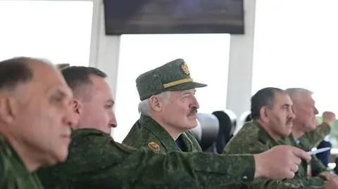 "Agresja hybrydowa ze strony Zachodu" i sprzęt za miliard dolarów kupiony od Rosji. Łukaszenka na Zapad-2021