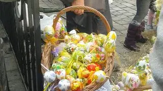 Na straganach pojawiły się już symbole wielkanocne