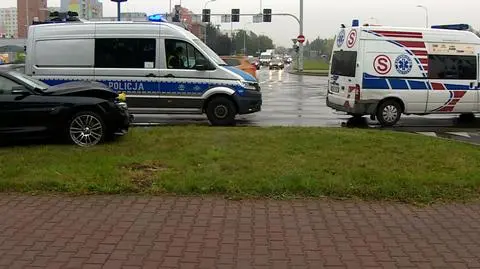 Zderzenie karetki i bmw