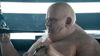 Stellan Skarsgård jako baron Vladimir Harkonnen