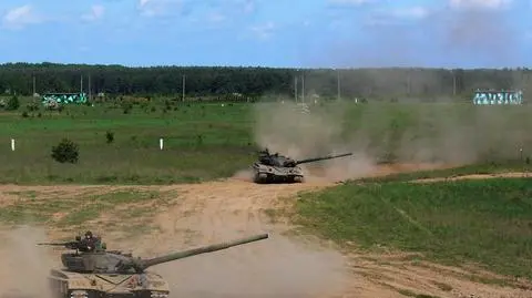 Polskie czołgi T-72 na poligonie