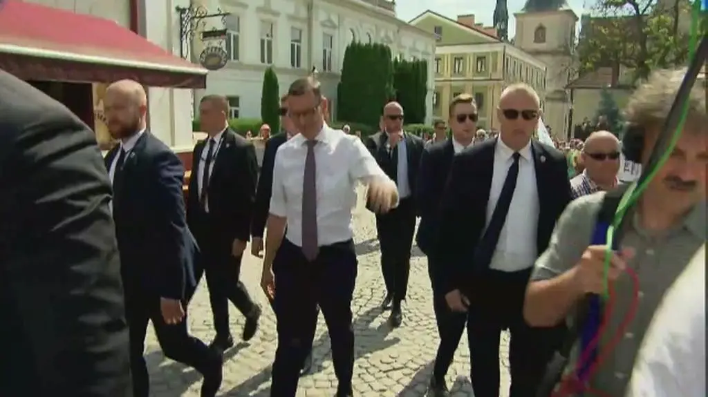 Europoseł PiS do dziennikarza: odejdź stąd! Całość nagrania