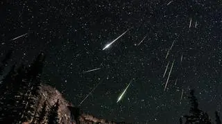 “Snowy Range Perseid Meteor Shower” David Kingham (USA), wyróżnienie w kategorii “Earth and Space”