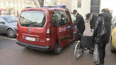 Z pomocy strażaków w dostaniu się na szczepienie w samej Łodzi skorzystało już ponad 80 osób