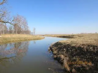 Nielegalny kanał prowadzący do jeziora Szymon