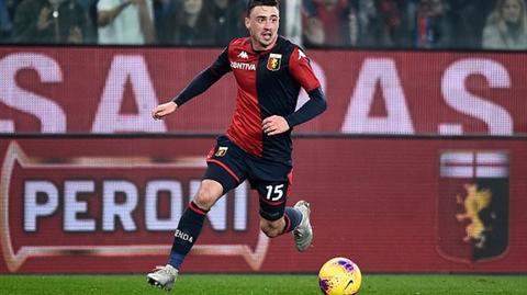 Włosi muszą zapłacić zaległe pieniądze za transfer polskiego piłkarza. FIFA wkroczyła do akcji