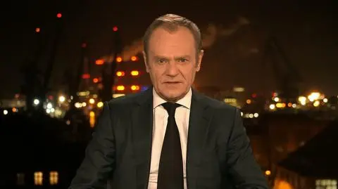 Tusk: rozmawiamy o panu Gowinie i sytuacji w rządzie, a blisko 50 tysięcy Polaków umarło na COVID-19