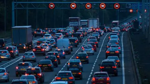 m25 autostrada wielka brytania londyn obwodnica UK shutterstock_721976239