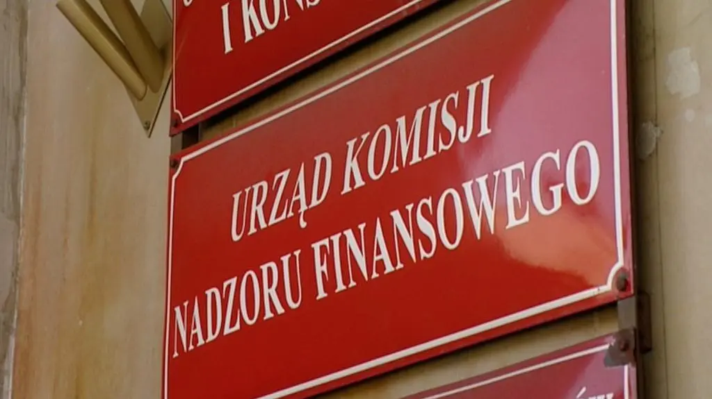 Szef KNF posiadał podczas rozmowy sprzęt zagłuszający podsłuch. Rzecznik KNF: to zgodne z przepisami