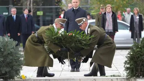 Prezydent złożył kwiaty przed Pomnikiem Rewolucji ’56
