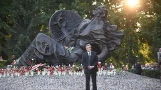 "Warto i trzeba każdego 1 sierpnia być na wojskowych Powązkach i być na cmentarzu na Woli"