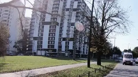 001758555_20_400_26270_4008