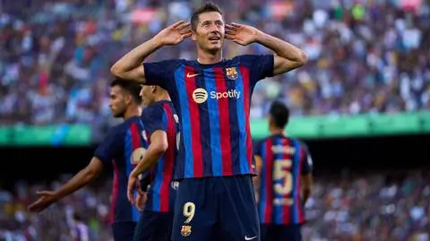 Dwa gole, odrobina magii. Lewandowski zachwycił Camp Nou