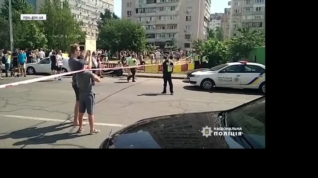 blok zawalony wybuch