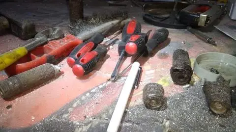 W garażu czyścił znalezione niewybuchy, jeden eksplodował. Ranny 14-latek trafił do szpitala