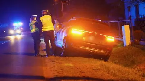 Nastolatka wyszła przed maskę nadjeżdżającego samochodu