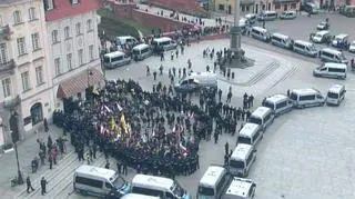 Kontrowersyjne działania policji względem uczestników demonstracji
