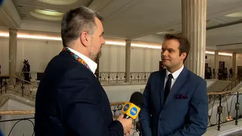 Rafał Bochenek odpowiada na pytanie o zarobki