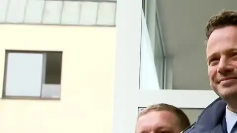 pis gwozdz