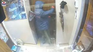 Skradli biżuterię, złoto i pieniądze