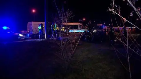 Policja zatrzymała busa pod Strykowem. W środku 41 migrantów