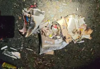 Tuż obok domu zostawił kartonowe pudełko. Chwilę później doszło do eksplozji