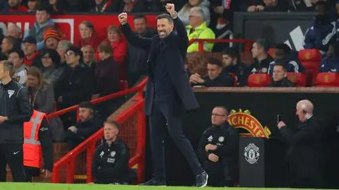 Kanonada w debiucie van Nistelrooya na ławce Manchesteru United