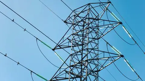 slup energetyczny prad shutterstock_2300577241
