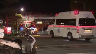 Służby w pobliżu fabryki, gdzie doszło do ataku