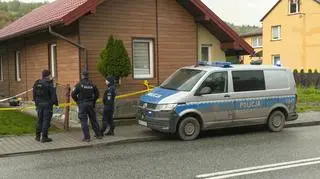 Trzy ciała znaleziono w jednym z domów w Barcicach Górnych (Małopolska), trwają poszukiwania 25-latka