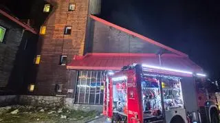 Służby opanowały pożar w rejonie Śnieżnych Kotłów
